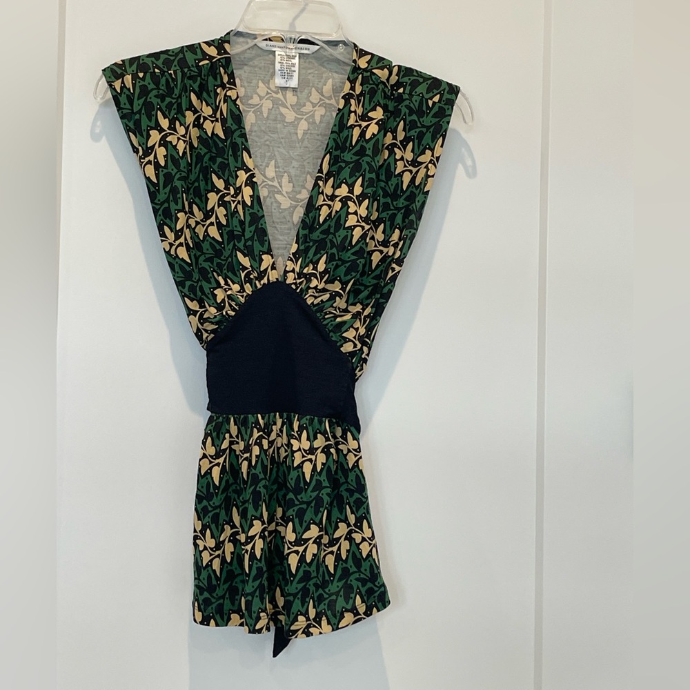 DvF - Diane von Furstenberg top Petite- Small